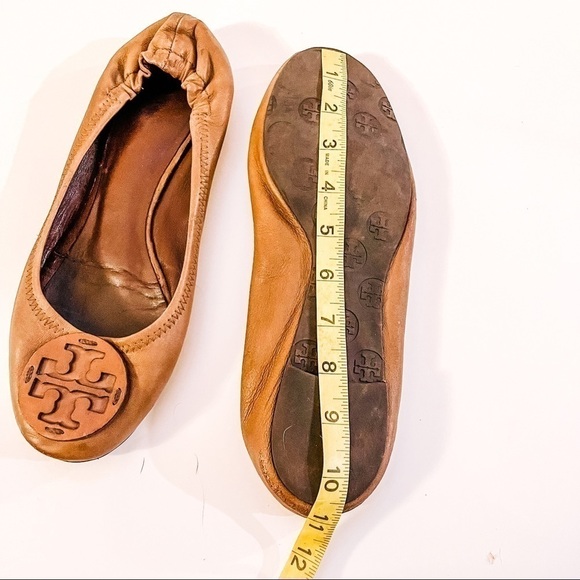 Tory Burch Minnie Leather Flats SZ- 9.5/10 See pic for Measurements - Picture 8 of 8